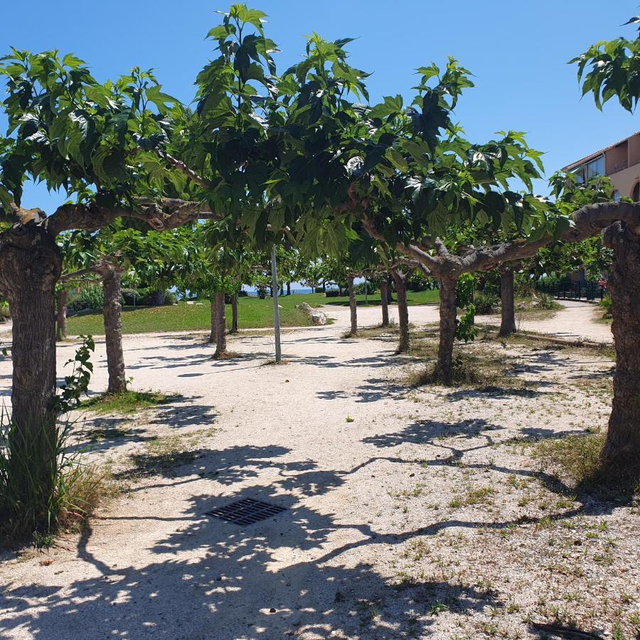 Appartement Residence La Plage 4 **** Ла-Лонд-ле-Мор Экстерьер фото